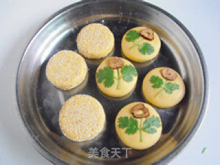 爱不释手—迷你豆沙南瓜饼的做法步骤：13