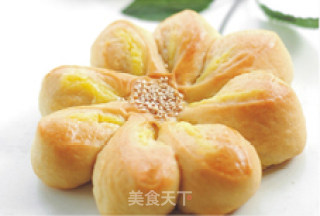 【奶黄花形面包】美味与美貌并存的做法步骤：10