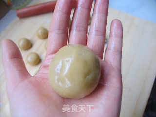 月饼处女秀——冬蓉月饼的做法步骤：11