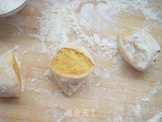 金黄南瓜椒盐饼的做法步骤：3