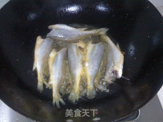 家炖小黄花鱼的做法步骤：4