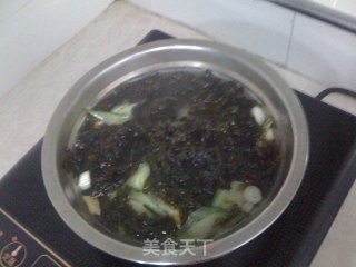 鸡蛋紫菜汤的做法步骤：3