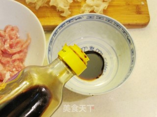 鱼香豆干肉丝的做法步骤：2