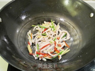 鱼香豆干肉丝的做法步骤：11