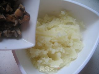 土豆丸子的做法步骤：4