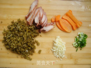 酸豆角酱乌冬面的做法步骤：2