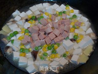 【五彩豆腐丁】健康美丽吃出来的做法步骤：9
