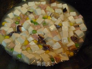 【五彩豆腐丁】健康美丽吃出来的做法步骤：11