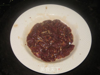 凉瓜炒牛肉的做法步骤：3