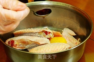港式风沙鸡翼的做法步骤：2