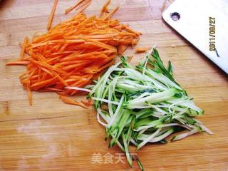 香菇肉末炸酱面的做法步骤：2