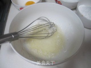 【芝麻小酥饼】色拉油也可以这么酥脆香甜的做法步骤：2