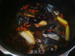枸杞红枣乌鸡汤的做法步骤：9