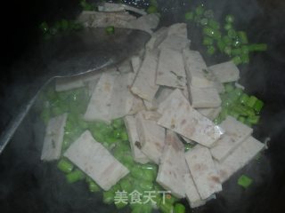 肉饼豆角炸酱面的做法步骤：6