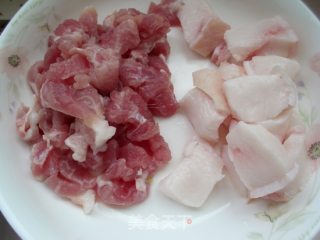 包菜肉丝炒粉的做法步骤：2