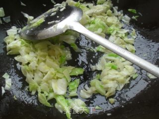 包菜蛋炒饭的做法步骤：4