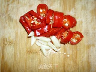 辣炒脆藕的做法步骤：1