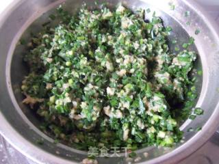 韭菜鲜肉蒸饺的做法步骤：4