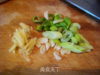 番茄金针菇炒鸡蛋的做法步骤：4