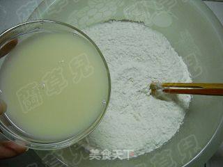 包菜鲜肉水煎包的做法步骤：3
