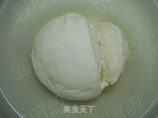 香辣肉肠卷的做法步骤：3