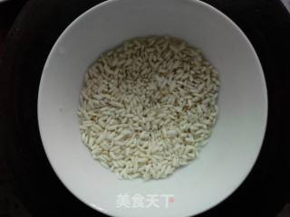 香菇鸡肉粥的做法步骤：1