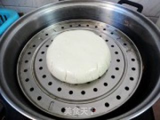 酥炸碱水糕的做法步骤：4