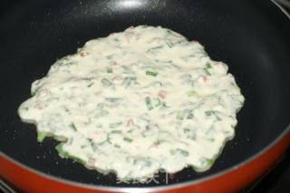 早餐之选---韭菜火腿肠煎饼的做法步骤：7