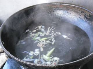 花蛤丝瓜汤的做法步骤：4