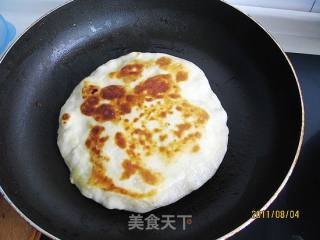 葱香鸡蛋灌饼的做法步骤：9