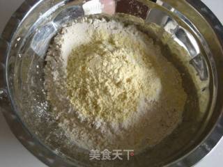 煎饼果子的做法步骤：1