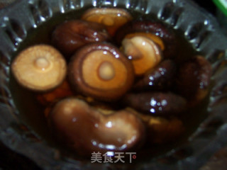 番茄培根炒荷兰豆的做法步骤：3