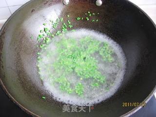 韭苔鸡蛋汤面的做法步骤：3