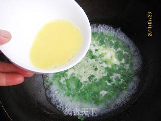 韭苔鸡蛋汤面的做法步骤：5