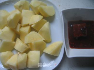 腐乳土豆的做法步骤：2