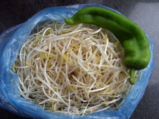 糖醋豆芽菜的做法步骤：1