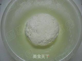 葱香蛋馅饼的做法步骤：2