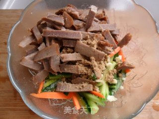 黄瓜牛肉的做法步骤：3