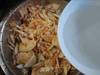 辣白菜的做法步骤：7