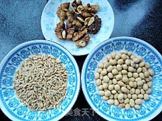 缓解疾病豆浆---燕麦核桃豆浆的做法步骤：1