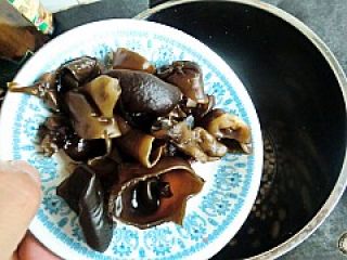 强身健体豆浆---双黑米豆浆的做法步骤：4