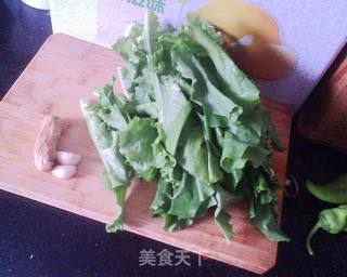 姜丝青菜的做法步骤：1