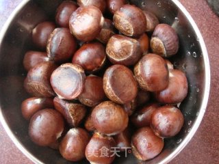 煮板栗的做法步骤：1