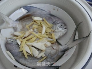 清蒸鲳鱼的做法步骤：4