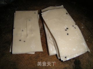 炸翻饺的做法步骤：1