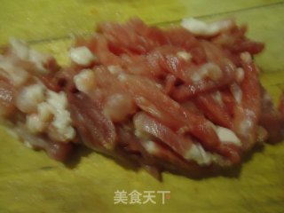 酸菜炒肉丝的做法步骤：6