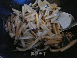 炒大头菜的做法步骤：3