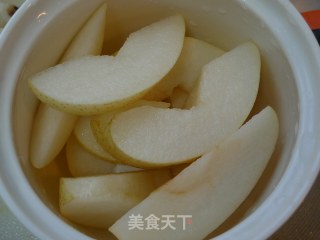 【冰糖炖雪梨】战痘很轻松的做法步骤：2
