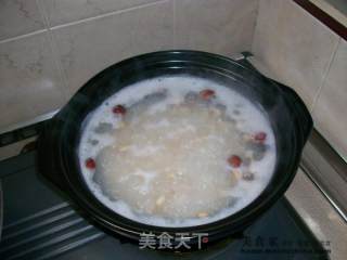 暖心暖胃@@瓦煲莲藕花生粥的做法步骤：5