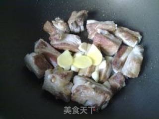 可乐排骨的做法步骤：4
